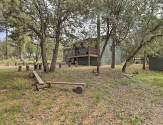 Others 2 Bright Pine Cabin: Direct Trail Access & Deck!