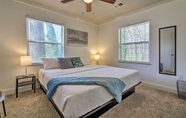 อื่นๆ 2 Comfortable Ranch Home - 5 Mi to Downtown Atlanta!