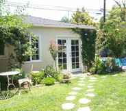 Others 7 Charming Culver City Cottage w/ Shared Pool+garden