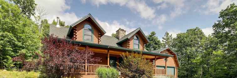 Others Stellar Wilmington House on 20 Wooded ADK Acres!