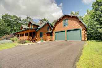 Lain-lain 4 Stellar Wilmington House on 20 Wooded ADK Acres!