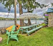 Khác 4 Cozy Lakefront Honeymoon Bay Studio w/ Hot Tub!