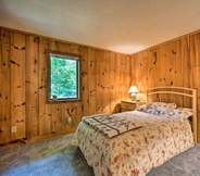 Lain-lain 5 Spacious Dover Home w/ Sauna < 5 Miles to Ski!