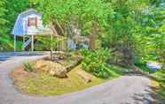 Others 5 Secluded Chattanooga Getaway w/ Deck + Yard!