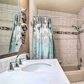 Interior 1 Moses Lake Retreat w/ Salt Water Hot Tub!, Hotel Grant County