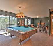 Others 2 Airy Pine Escape w/ Pool Table, Near Hiking!