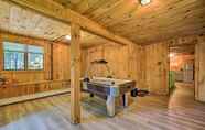 Others 6 Wilmington Chalet w/ Hot Tub < 8 Mi to Mount Snow!