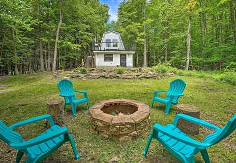 Lain-lain Wilmington Chalet w/ Hot Tub < 8 Mi to Mount Snow!