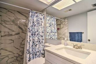 Lain-lain 4 Balcony & Views: Sunny Indian Shores Condo!