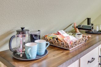 其他 4 Charming Port Angeles Studio w/ Deck & Views!