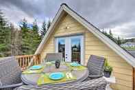 Khác Charming Port Angeles Studio w/ Deck & Views!