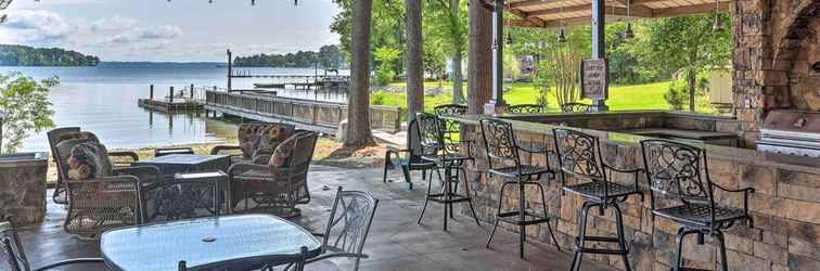 Others Lakefront Oasis With Deck & Outdoor Kitchen!