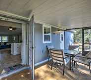 Others 7 Family Florida Lake House: Private Screened Porch