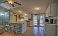 Others 3 Family Florida Lake House: Private Screened Porch