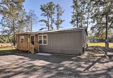 Others Family Florida Lake House: Private Screened Porch