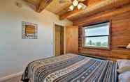 Others 2 Pet-friendly Moab Cabin w/ Mtn Views & Bbq!