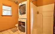 Lain-lain 7 Chic Alto Studio on 1 Acre w/ Updated Amenities!