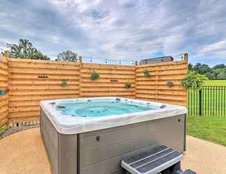 Others 2 Charles Town Home w/ Private Pool & Hot Tub