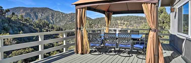 Others Luxe Escape w/ Decks, Mtn Views, Game Room!