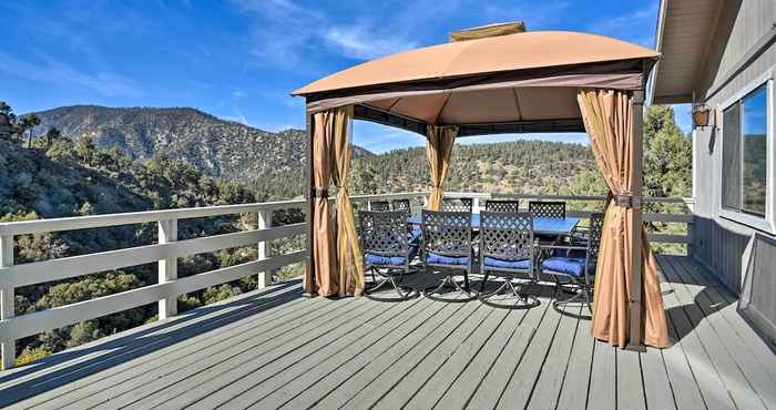 Others Luxe Escape w/ Decks, Mtn Views, Game Room!