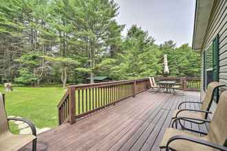 Others 4 Mountain Escape: Home w/ Deck, Fire Pit, Yard