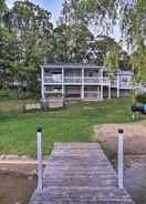 Ảnh chính Cozy Lakefront Lapeer House w/ 2 Paddle Boats!