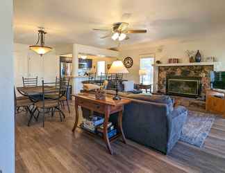 Lainnya 2 Pet-friendly Osage Beach Lake House w/ Hot Tub