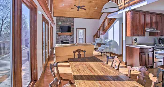 Lainnya Secluded Hilltop Columbia Home w/ Deck + Views!