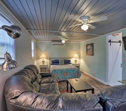 Others 3 Studio W/outdoor Shower 6 Mi to Ocean Isle Beach!