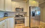 Lainnya 4 Grand Haven Condo: Walk to Lake + Pool Access!