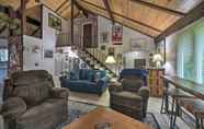 Khác 7 Hunter Hideaway w/ Yard & Deck: 3 Mi to Ski Slopes