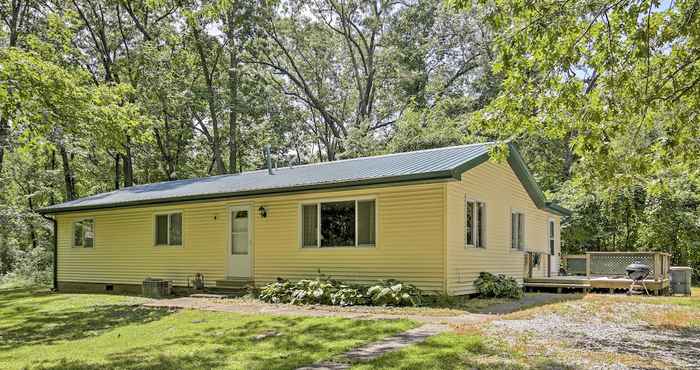 Khác Jasonville Cabin - Walk to Shakamak State Park!