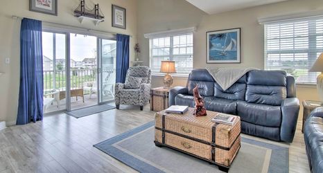 Others 2 Near Beaches: Ocean View Condo w/ Balcony!