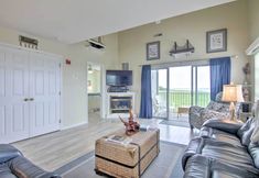 其他 3 Near Beaches: Ocean View Condo w/ Balcony!