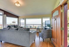 その他 3 Mckinleyville Getaway w/ Hot Tub & Ocean Views!