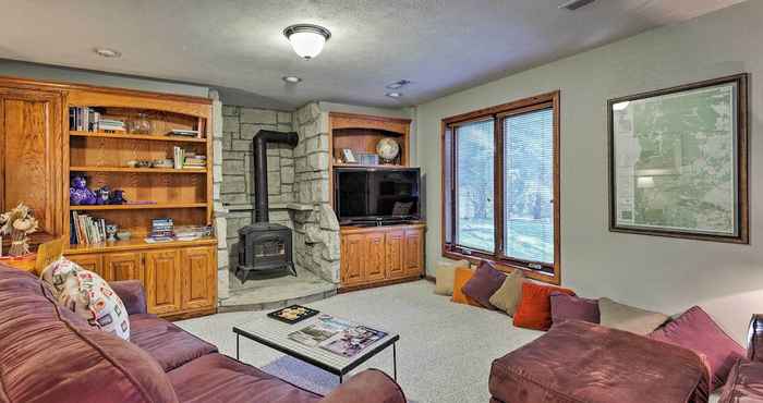 Lain-lain Charming Hideaway w/ Patio: 3 Mi to Kansas State!