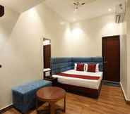 Others 2 Hotel Amrit