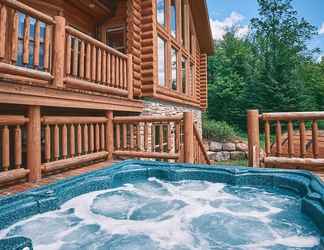 Others 2 Duc 83 - Luxury log Cottage With hot tub and Exterior Barrel Sauna