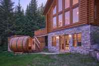 Others Duc 83 - Luxury log Cottage With hot tub and Exterior Barrel Sauna