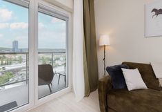 기타 6 Albatross Towers Apartments by Renters