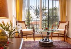 Others 2 Spacious Detached House With Garden in Izmir