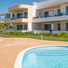 Room 1 Apartment High-speed Internet A C Shared Pool Near Beach Rlag104, Praia do Camilo Hotels