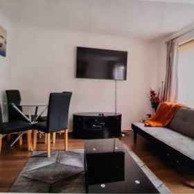 Primary image1Home in Medway 3bedroom Free Sports Free Parking,St. Mary Hoo飯店