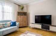 Lain-lain 4 Spacious and Fully Furnished Flat in Bahcelievler