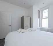 Lainnya 4 Modern 2BD Flat With a Garden - West Hampstead