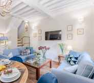 Others 2 Casa Chiostro a Central 3 Bedrooms Apartment by the Lucca Cathedral