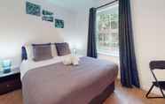 Others 3 Stunning 2-bed Apartment in Grays