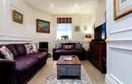 Lainnya 5 Riverside Elegance Apartment London