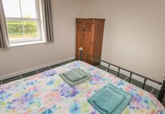 Others 2 Ystabl Robyn