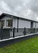 Primary image Luxurious 2-bed Lodge in St Helens, Ryde